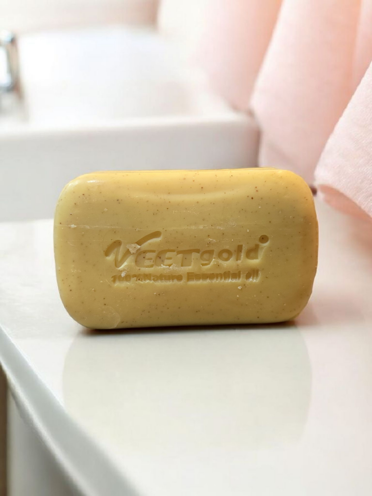 Veet Gold Turmeric Super Whitening Soap 250g